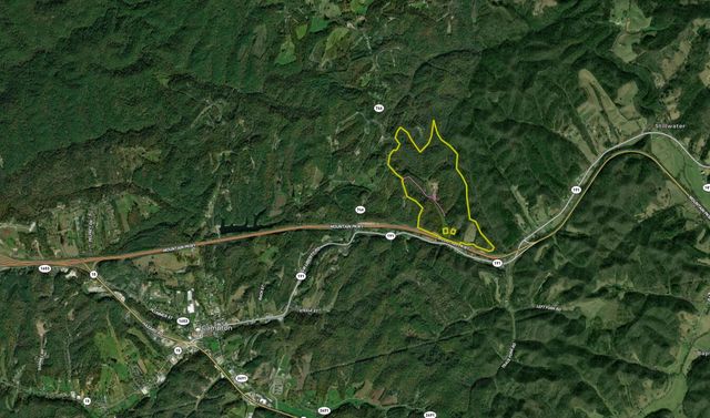431 Harold Luke Road, Campton, KY 41301