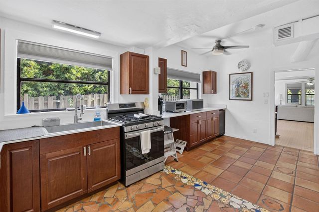 806 NE 2nd Avenue, Delray Beach, FL 33444