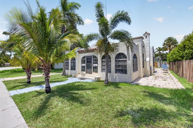 806 NE 2nd Avenue, Delray Beach, FL 33444