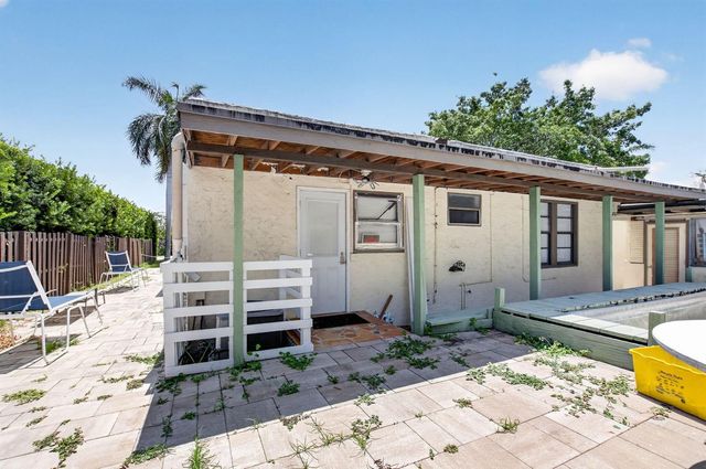 806 NE 2nd Avenue, Delray Beach, FL 33444