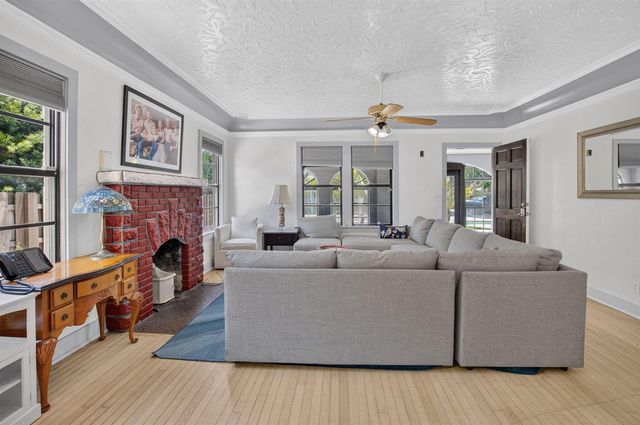 806 NE 2nd Avenue, Delray Beach, FL 33444