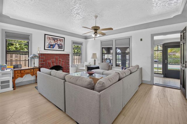 806 NE 2nd Avenue, Delray Beach, FL 33444