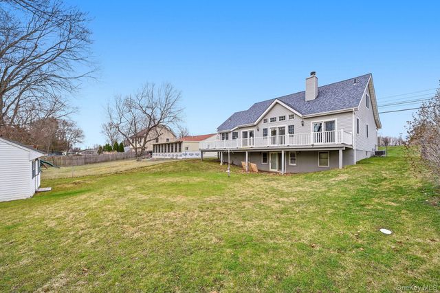 186 Violet Avenue, Poughkeepsie, NY 12601