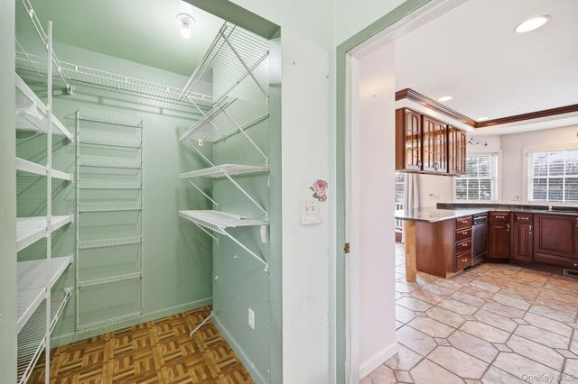 186 Violet Avenue, Poughkeepsie, NY 12601