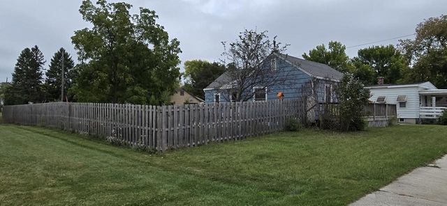 2212 New Jersey AVENUE, Sheboygan, WI 53081