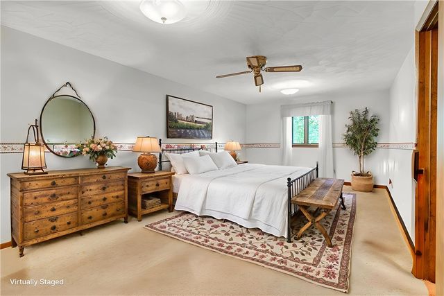 454 Cherokee Dr, Center Twp, PA 16001