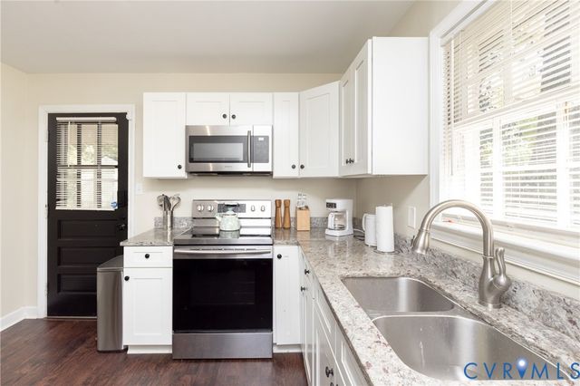 2502 Dolin St, Hopewell, VA 23860