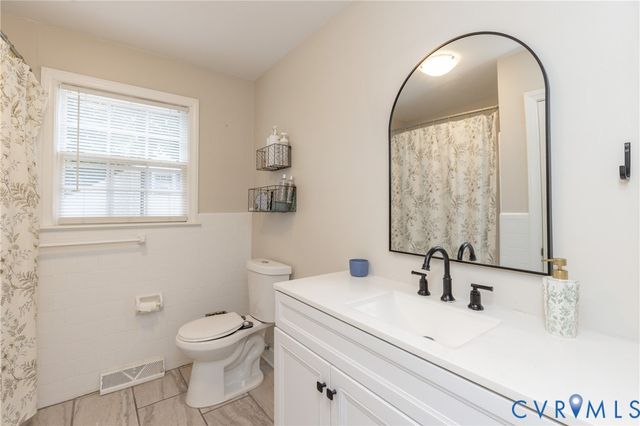 2502 Dolin St, Hopewell, VA 23860