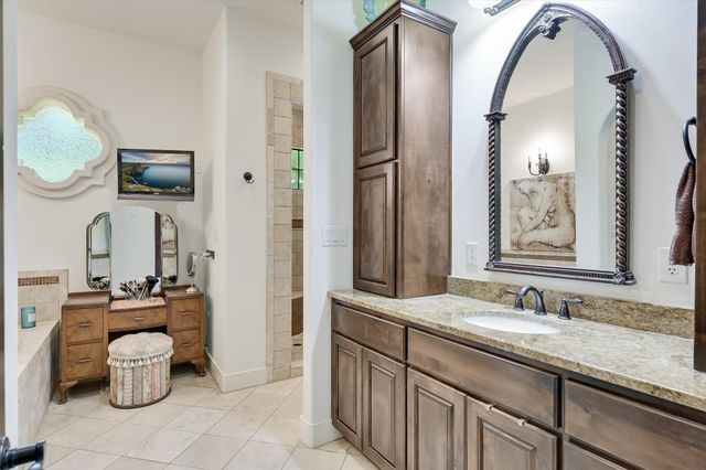 409 Turquoise, Horseshoe Bay, TX 78657