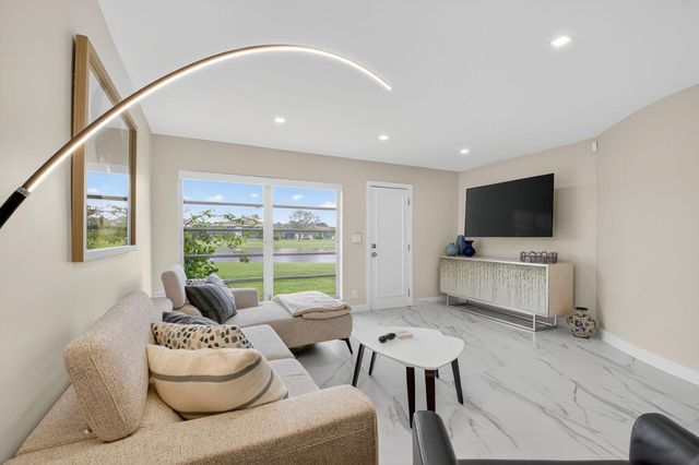 5753 Spindle Palm Court C, Delray Beach, FL 33484