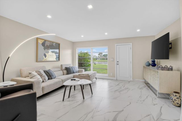 5753 Spindle Palm Court C, Delray Beach, FL 33484