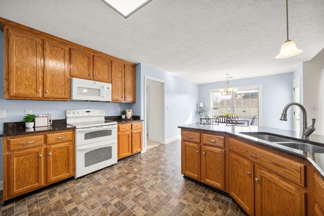 4520 Crossroads Drive, Clarksville, TN 37040