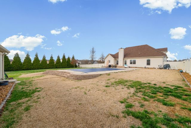 4520 Crossroads Drive, Clarksville, TN 37040