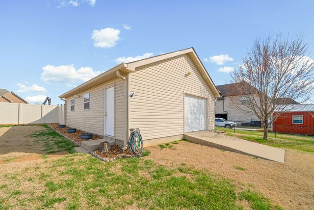 4520 Crossroads Drive, Clarksville, TN 37040