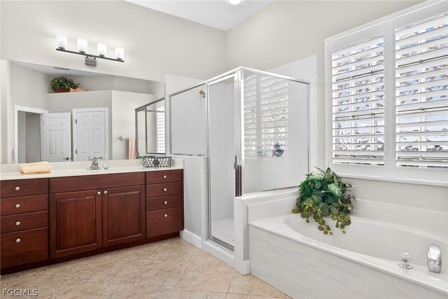 8943 Greenwich Hills WAY, Fort Myers, FL 33908