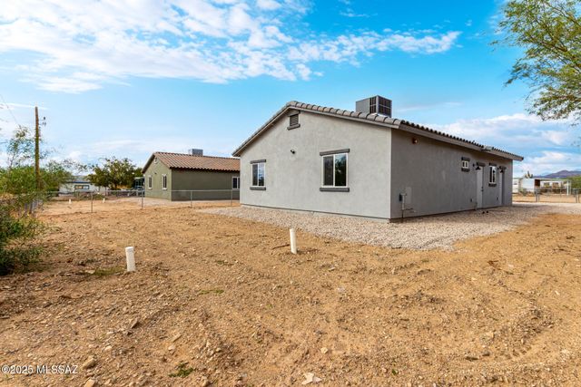 9025 W Bruce Street, Tucson, AZ 85735