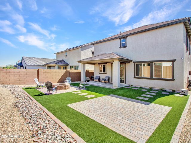 14226 W COTTONTAIL Lane, Surprise, AZ 85387
