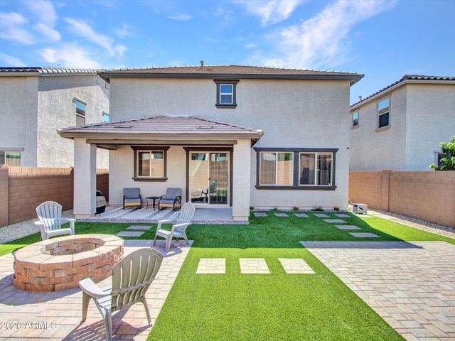 14226 W COTTONTAIL Lane, Surprise, AZ 85387
