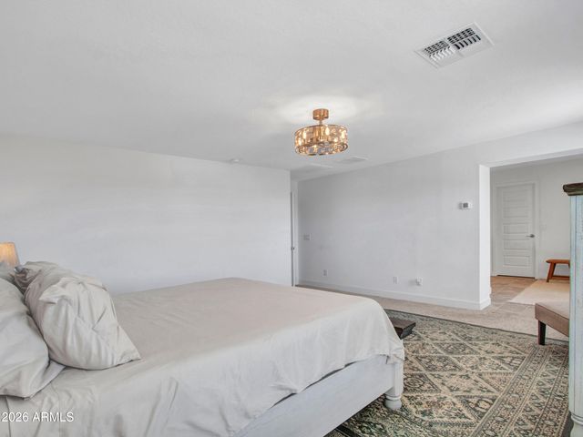 14226 W COTTONTAIL Lane, Surprise, AZ 85387