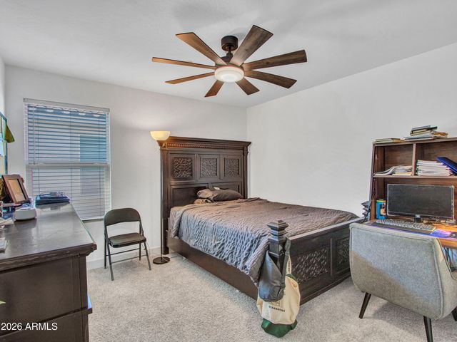 14226 W COTTONTAIL Lane, Surprise, AZ 85387
