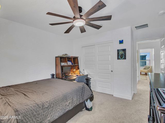 14226 W COTTONTAIL Lane, Surprise, AZ 85387