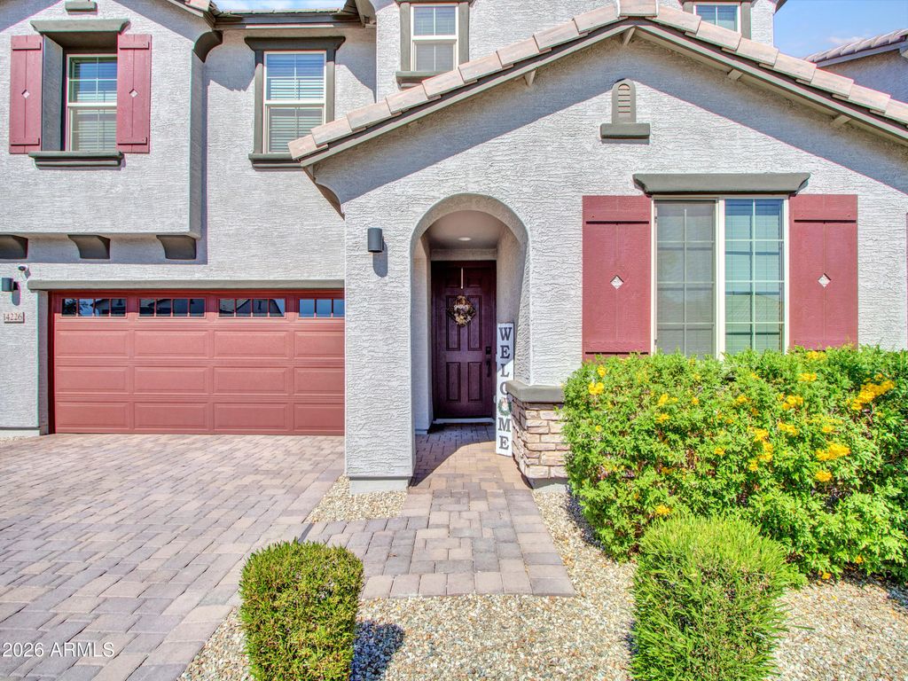 14226 W COTTONTAIL Lane, Surprise, AZ 85387 — photo 4