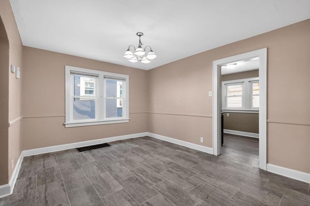 821 Ruby Avenue, Columbus, OH 43227