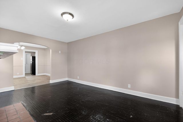 821 Ruby Avenue, Columbus, OH 43227