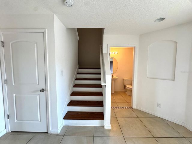 5673 ELSINORE WAY, Lakeland, FL 33805