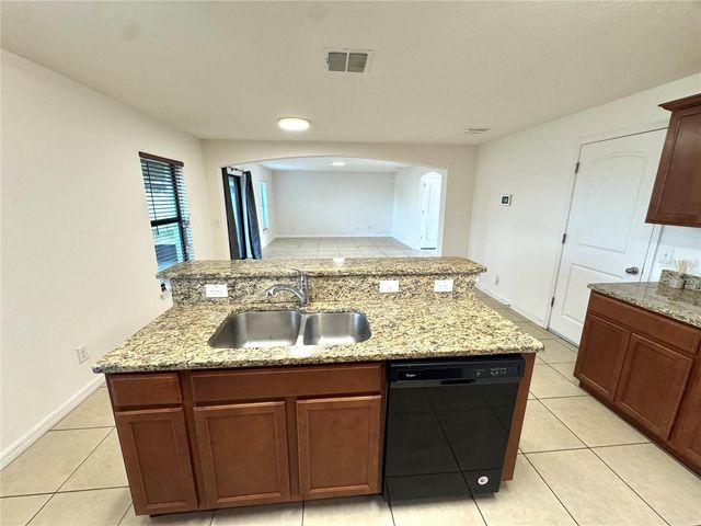 5673 ELSINORE WAY, Lakeland, FL 33805