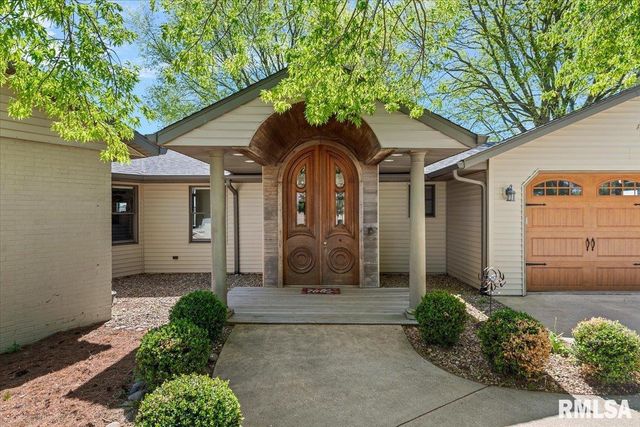 15500 W Loami Road, New Berlin, IL 62670