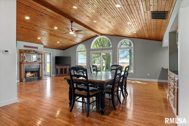 15500 W Loami Road, New Berlin, IL 62670