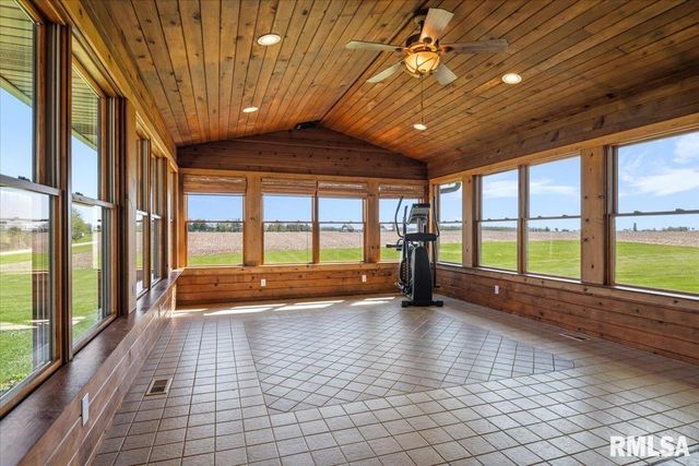 15500 W Loami Road, New Berlin, IL 62670