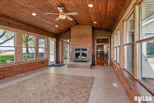 15500 W Loami Road, New Berlin, IL 62670