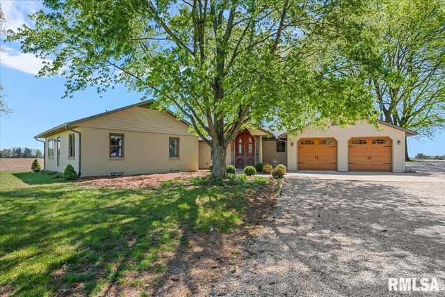 15500 W Loami Road, New Berlin, IL 62670