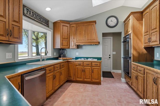 15500 W Loami Road, New Berlin, IL 62670