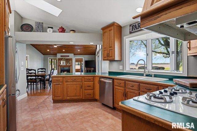 15500 W Loami Road, New Berlin, IL 62670