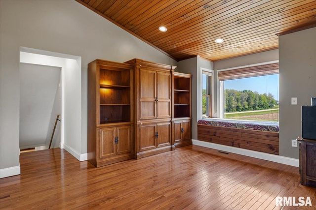 15500 W Loami Road, New Berlin, IL 62670