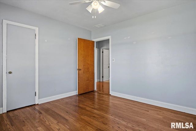 15500 W Loami Road, New Berlin, IL 62670