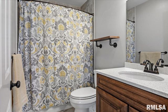 15500 W Loami Road, New Berlin, IL 62670