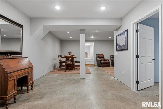 15500 W Loami Road, New Berlin, IL 62670