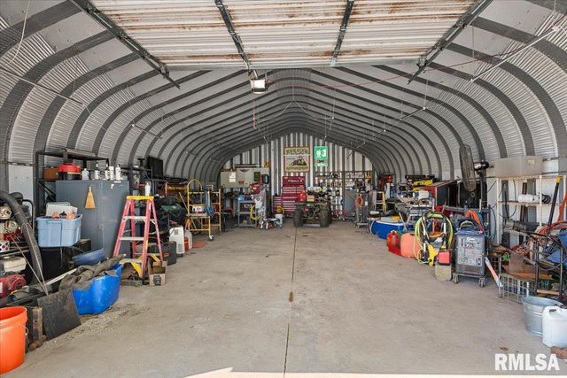 15500 W Loami Road, New Berlin, IL 62670