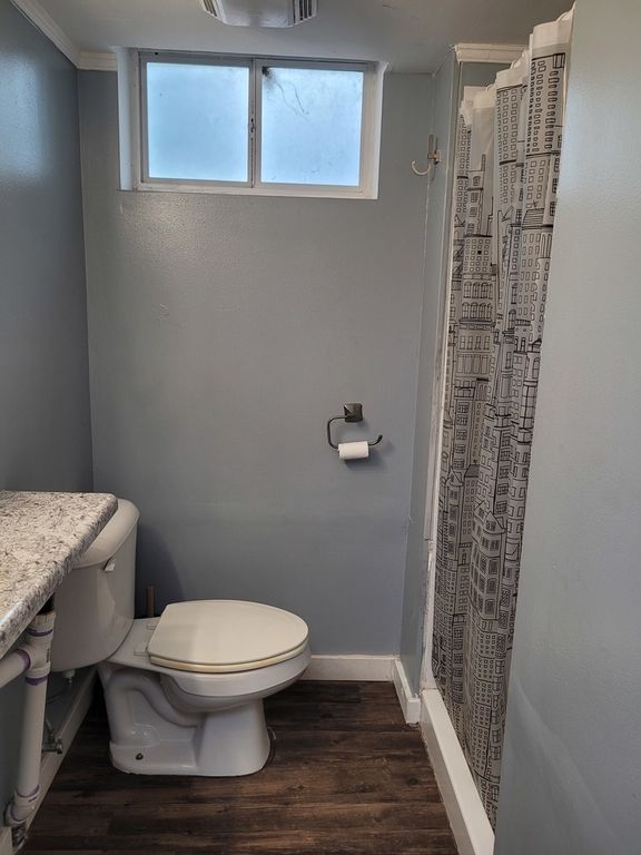 Image 28 of property listing at 1828 E Richview Road, Mt Vernon, IL 62864