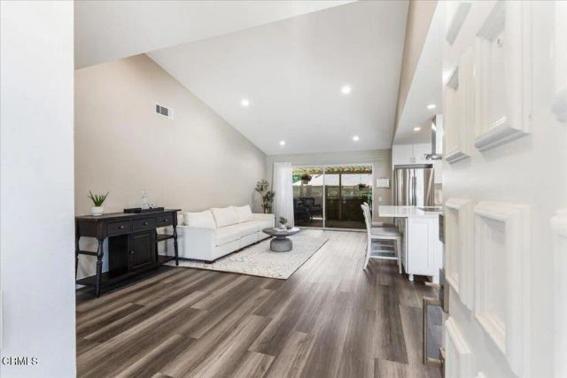 13201 Village 13, Camarillo, CA 93012