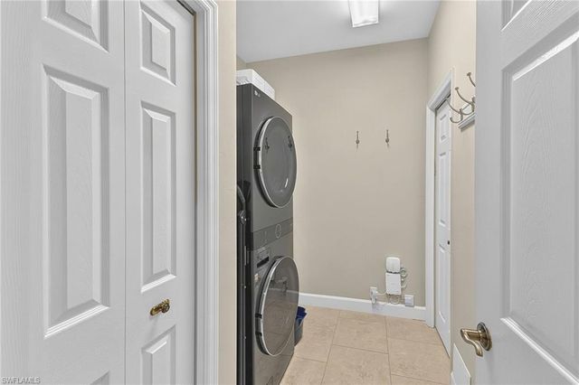 9111 Southmont CV 305, Fort Myers, FL 33908