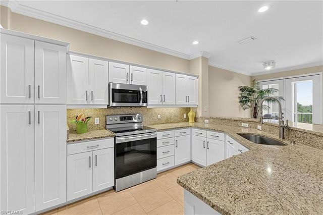 9111 Southmont CV 305, Fort Myers, FL 33908