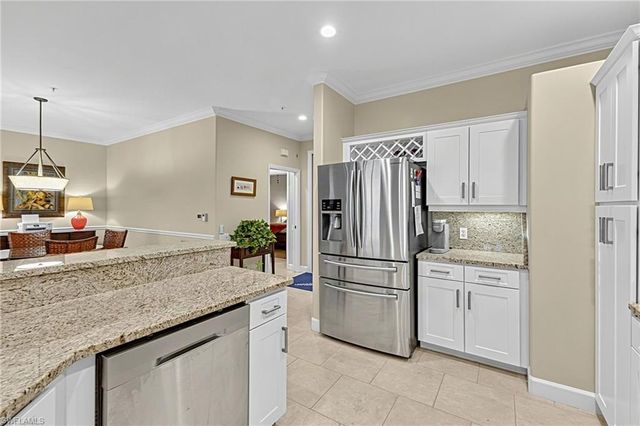 9111 Southmont CV 305, Fort Myers, FL 33908