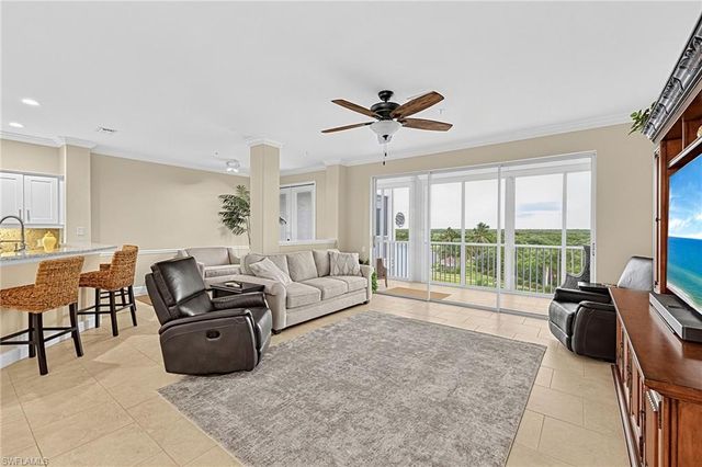 9111 Southmont CV 305, Fort Myers, FL 33908