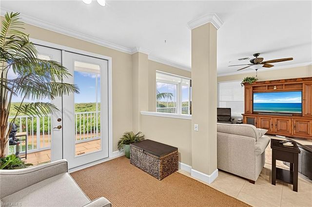 9111 Southmont CV 305, Fort Myers, FL 33908