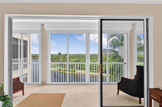 9111 Southmont CV 305, Fort Myers, FL 33908